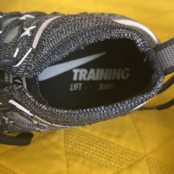 Nike Fly Net Training/Workout shoes - Picture 3 of 4